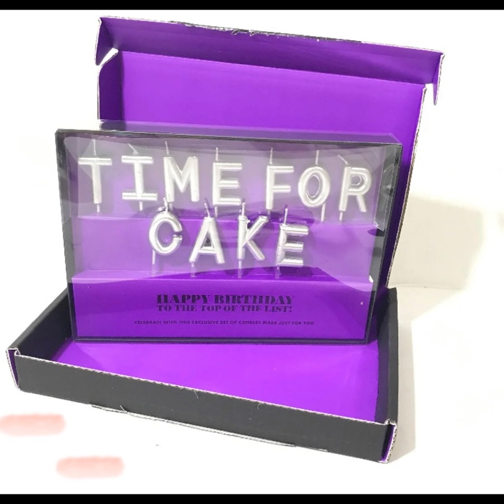 Bloomingdales Candles “Time For Cake“ NEW IN BOX